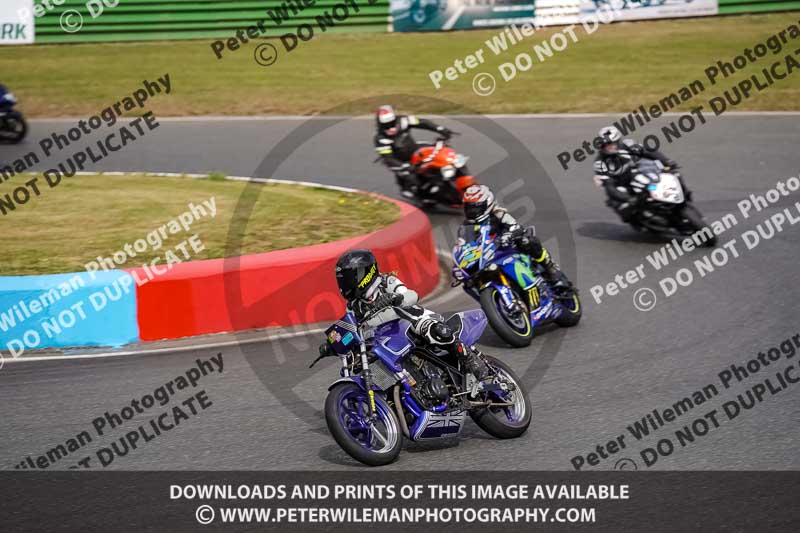 enduro digital images;event digital images;eventdigitalimages;mallory park;mallory park photographs;mallory park trackday;mallory park trackday photographs;no limits trackdays;peter wileman photography;racing digital images;trackday digital images;trackday photos